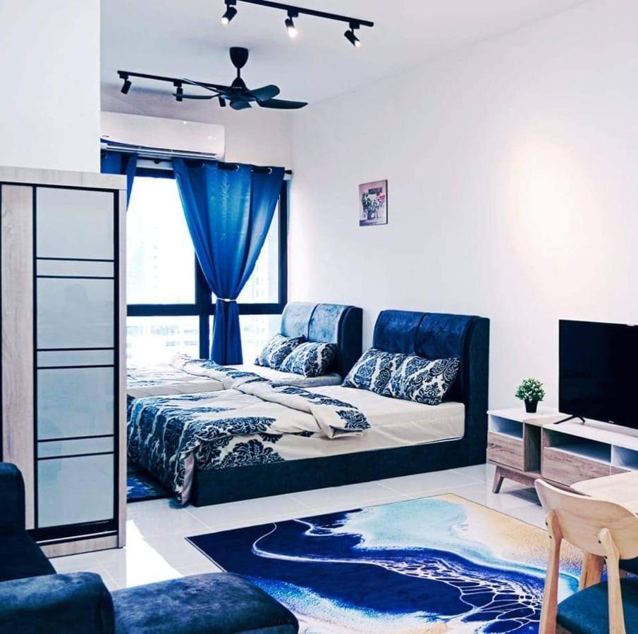 Tulip Touch Homestay Kota Warisan Klia Sepang Extérieur photo